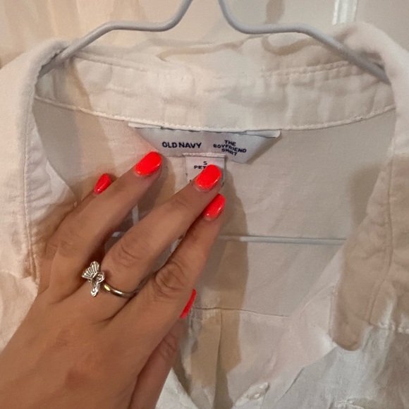Old Navy Cream Collared Shirt - Picture 3 of 7